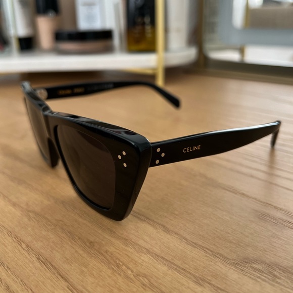 CELINE - CAT EYE S187 SUNGLASSES IN ACETATE
BLACK - Picture 3 of 6